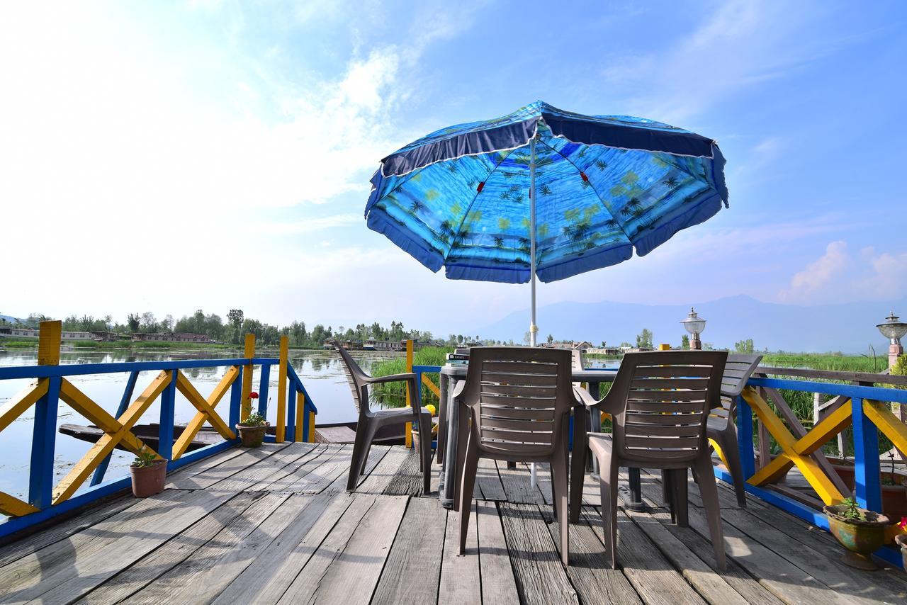 Hotel Golden Hopes Group Of Houseboats Srīnagar Exterior foto