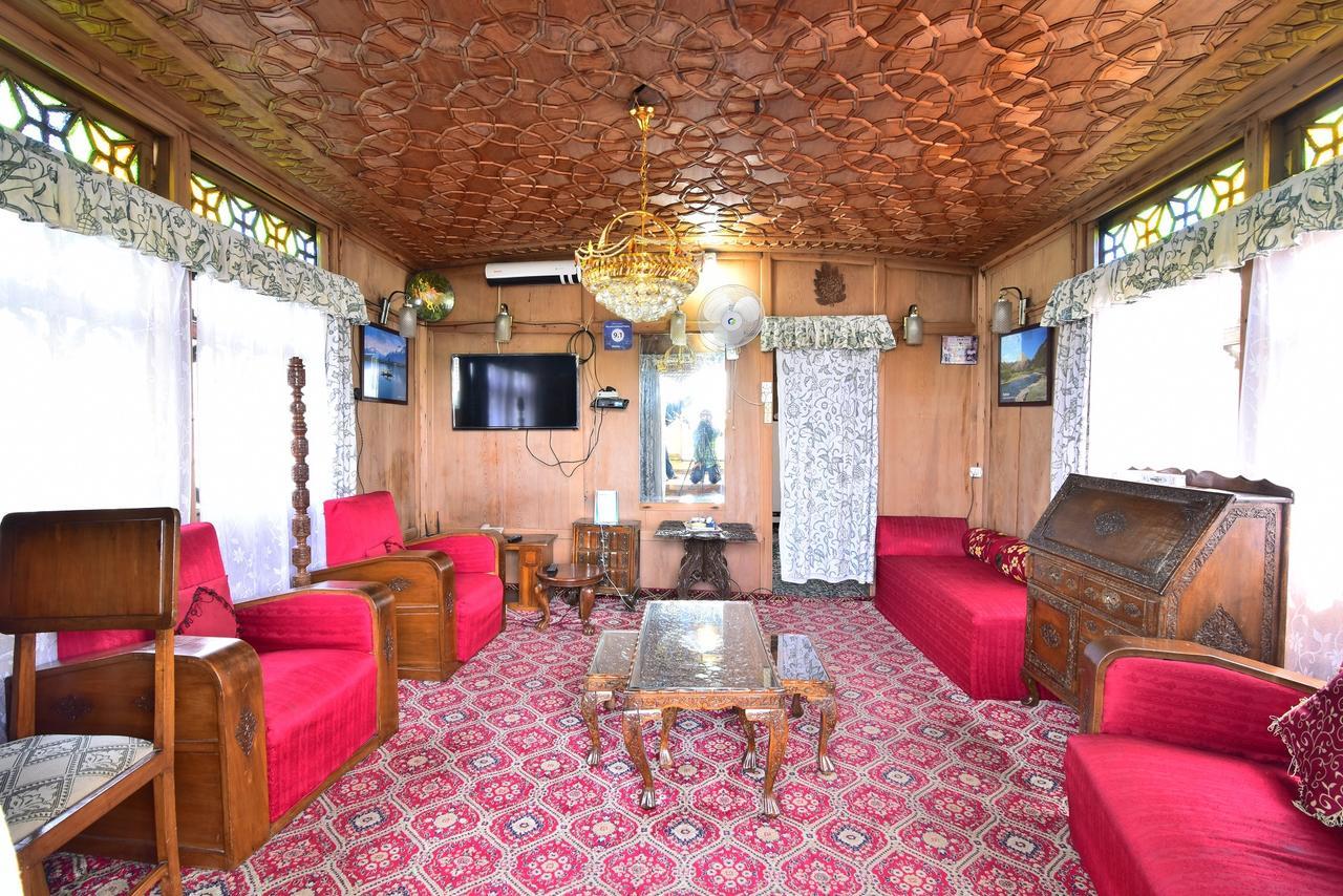 Hotel Golden Hopes Group Of Houseboats Srīnagar Exterior foto